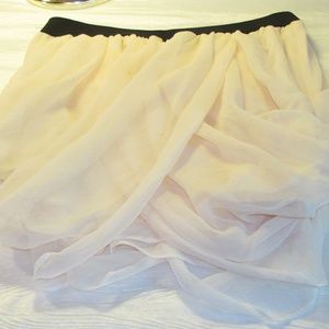 H&M cream colored size 10 - layered mini skirt